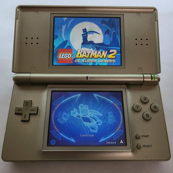 Lego Batman 2 DC Super Heroes for Nintendo DS-Refurbished - Picture 4 of 4